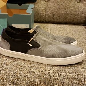 Toms brand slip on shoes
